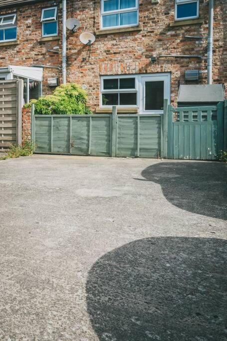 Holiday home Calm Cosy House With Beautiful Riverside Walk To Centre York