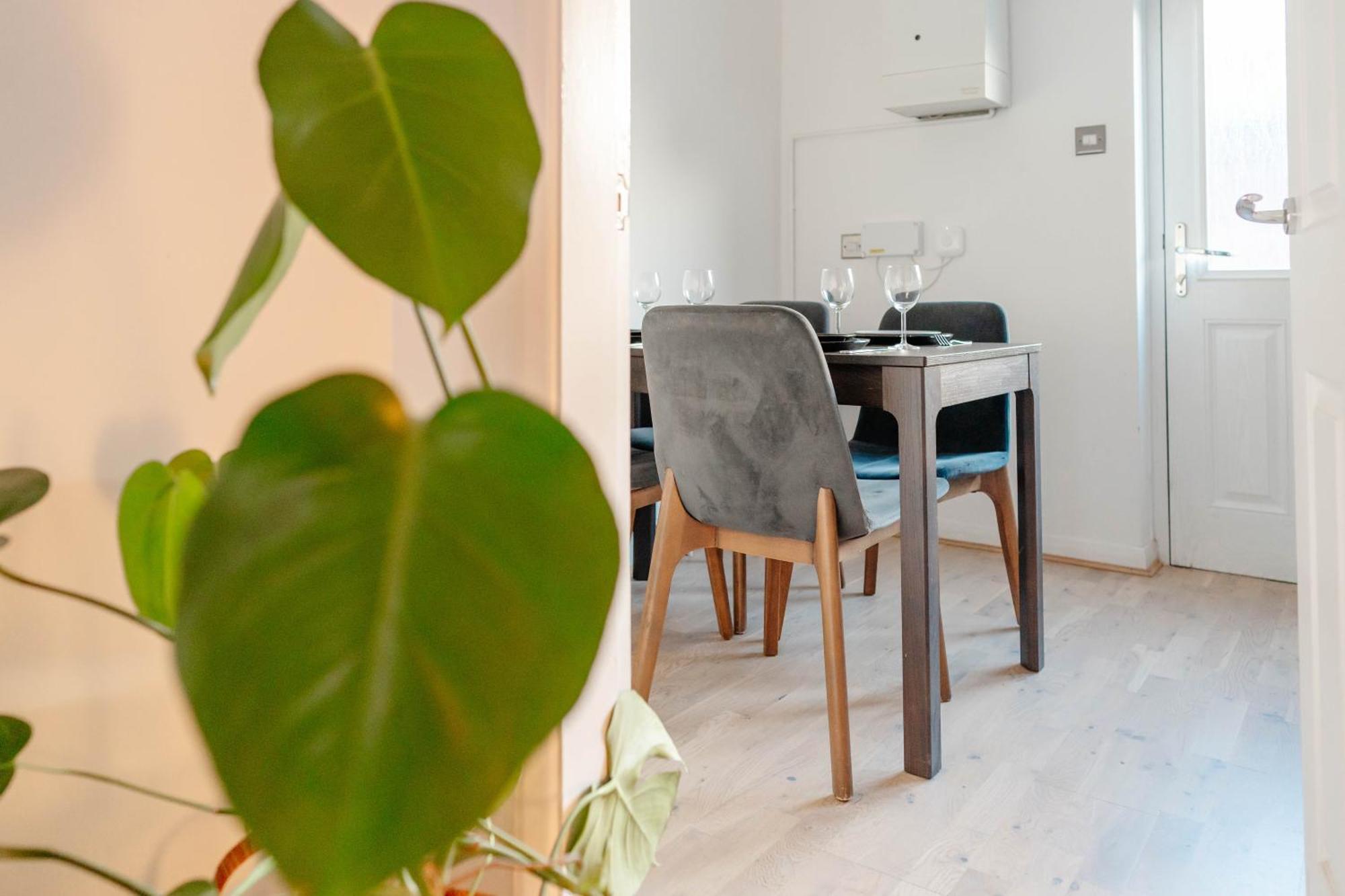 Calm Cosy House With Beautiful Riverside Walk To Centre * York